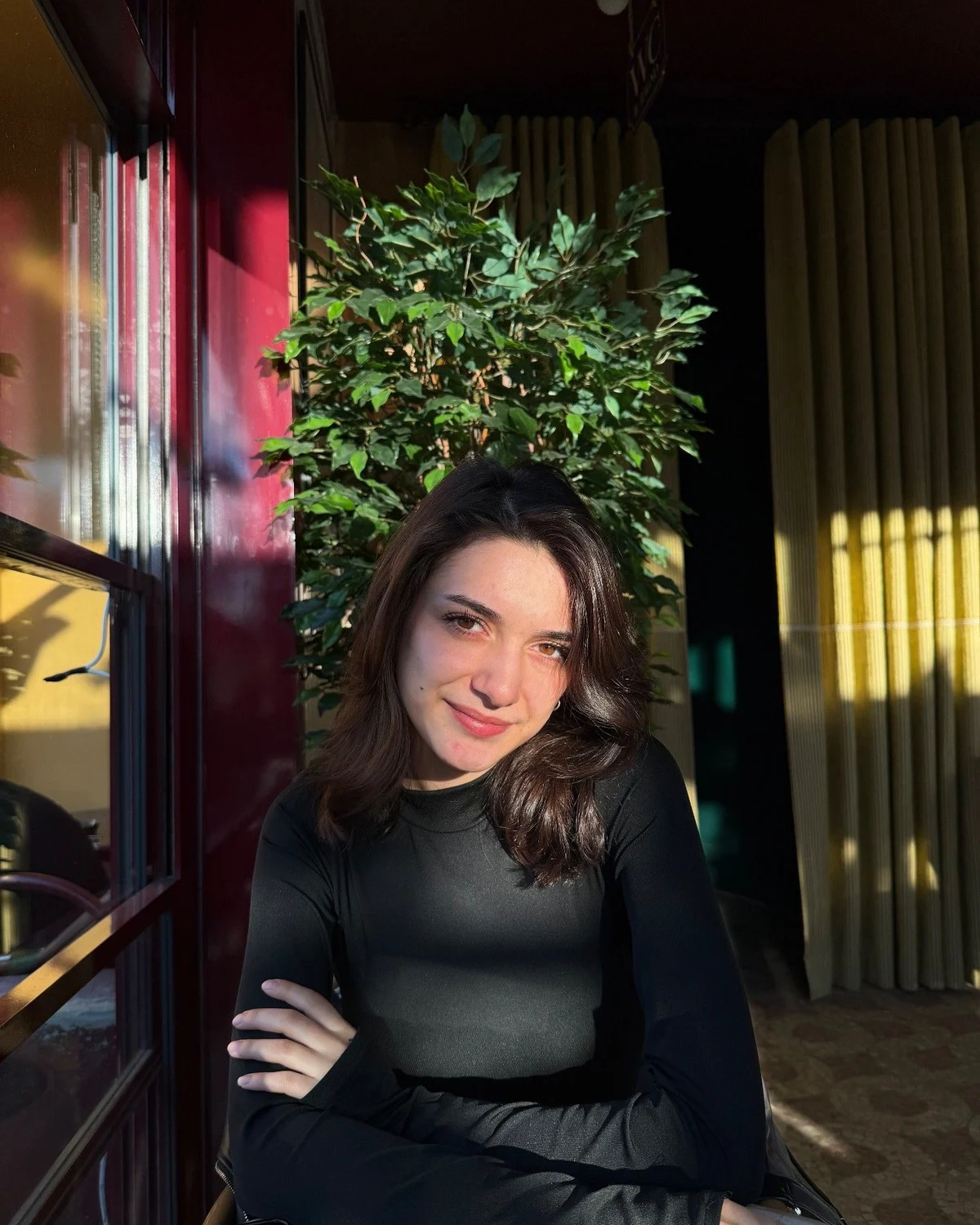esra mandacı portresi